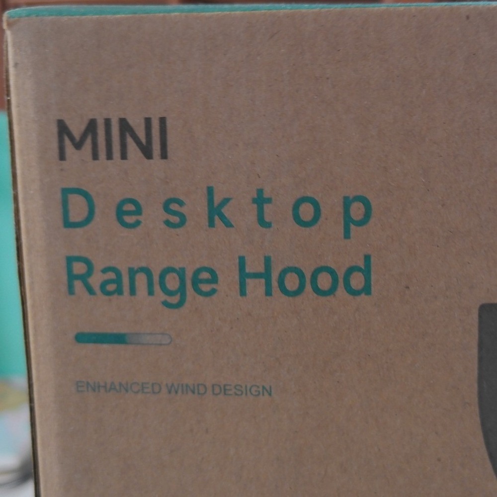 Mini Desktop Range Hood Portable USB Rechargeable Extractor Fan Model Q8 NIB New
